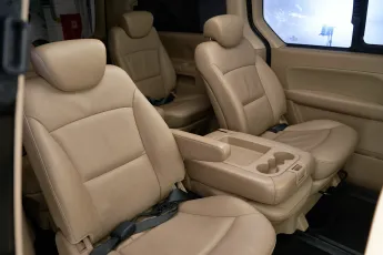 Hyundai  32