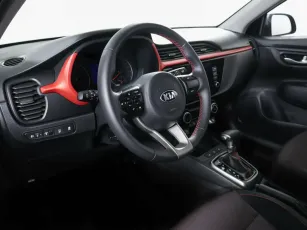 Kia  7