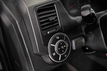 SsangYong  22