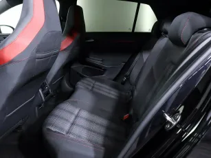 Volkswagen  16