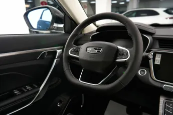 Geely  8