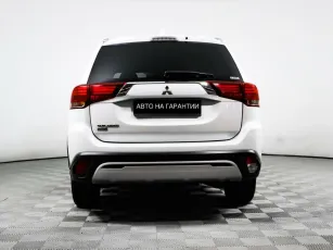 Mitsubishi  4