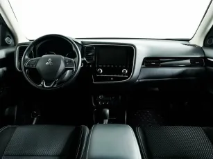 Mitsubishi  8