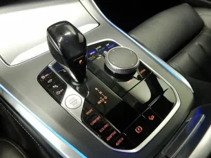 BMW  13