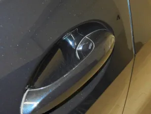 BMW  6