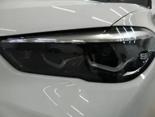 BMW  6