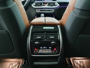 BMW  12