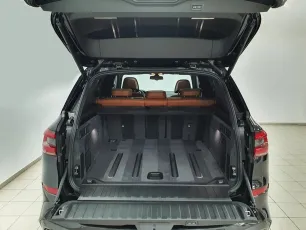 BMW  7