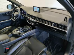 Audi  10