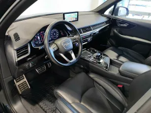 Audi  11