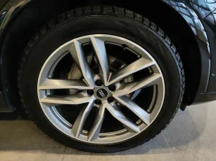 Audi  12