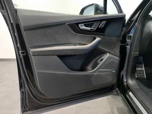 Audi  13