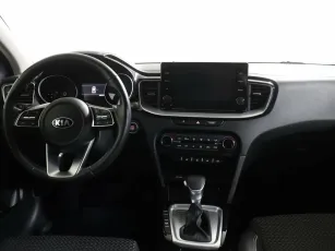 Kia  7