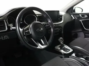 Kia  8