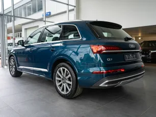 Audi  3