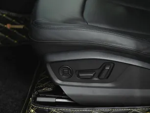 Audi  17
