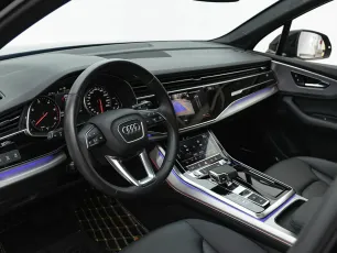 Audi  22