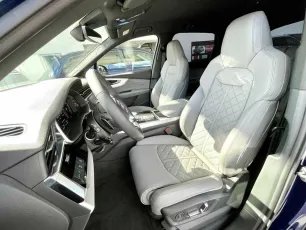 Audi  6