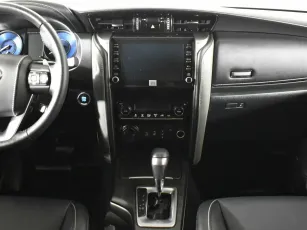 Toyota  11