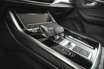 Audi  11