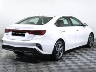 Kia  3