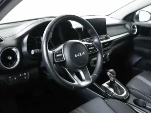 Kia  7