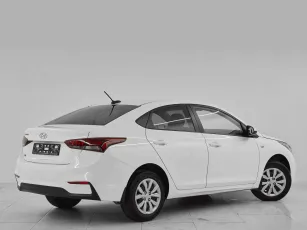 Hyundai  6