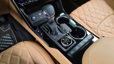 Kia  6