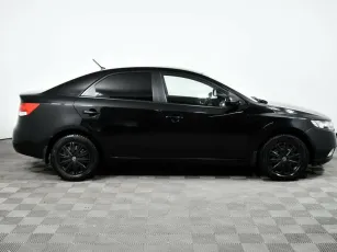 Kia  4