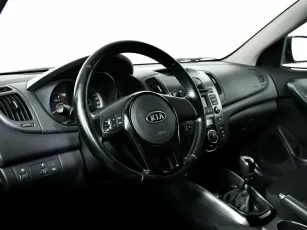 Kia  9