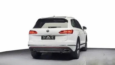 Volkswagen  4
