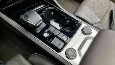 Volkswagen  8