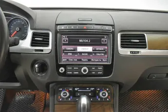 Volkswagen  9