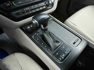 Kia  7