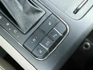 Kia  8