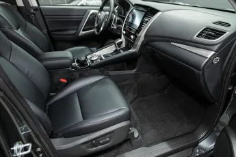 Mitsubishi  10