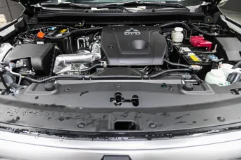 Mitsubishi  6
