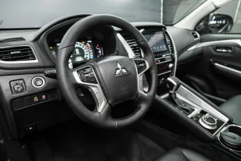 Mitsubishi  8