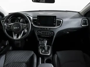Kia  11