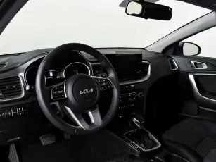 Kia  12