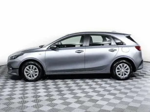 Kia  3