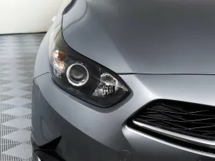 Kia  7