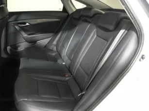 Hyundai  15