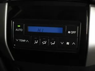 Toyota  9