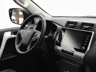 Toyota  15