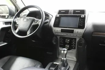 Toyota  8