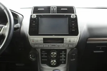 Toyota  9