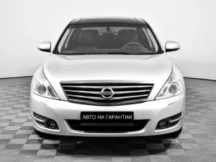 Nissan  2