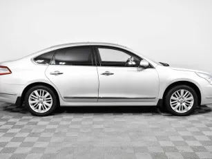 Nissan  4