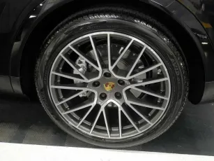 Porsche  12